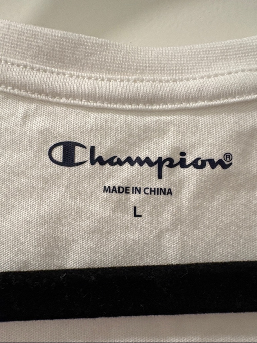 NWT [Champion] North Carolina Tarheels NCAA Short-Sleeve V-Neck Shirt Women’s L - Picture 9 of 9